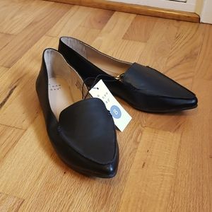 Holiday shoes NEW Black flats size 8